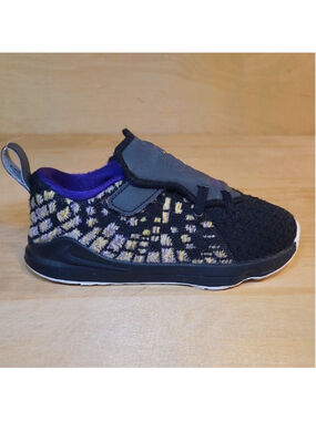 Nike Lebron 17 Lakers Black and Purple No Tie Slip On Toddler Size 10C Sneakers